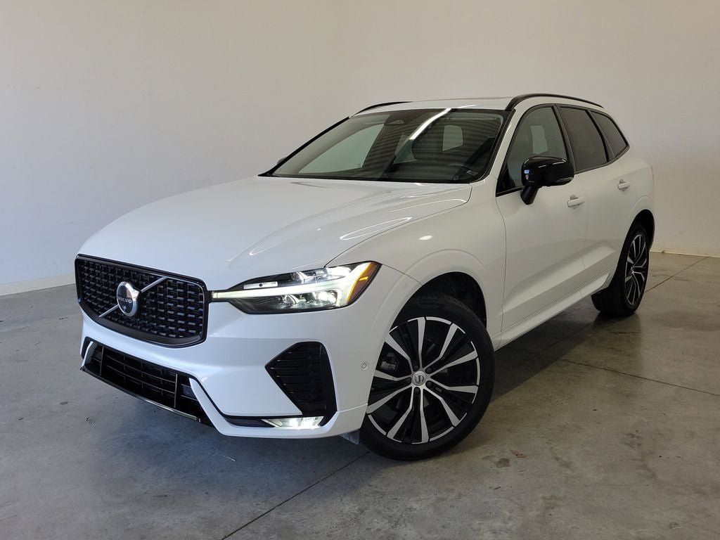 2023 Volvo XC60 B5 Plus Dark Theme