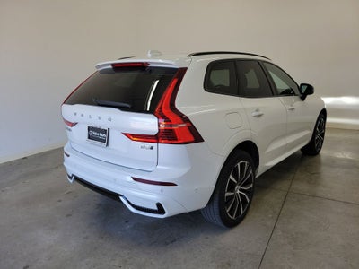 2023 Volvo XC60 B5 Plus Dark Theme