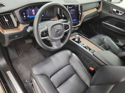 2023 Volvo XC60 B5 Plus Bright Theme