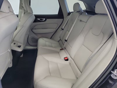 2023 Volvo XC60 B5 Plus Dark Theme