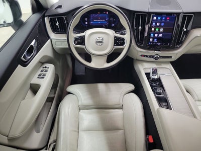 2023 Volvo XC60 B5 Ultimate Dark Theme