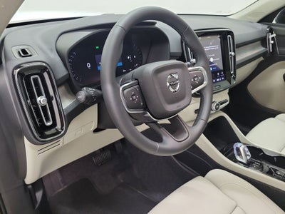 2026 Volvo XC40 B5 Plus
