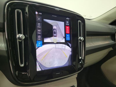 2026 Volvo XC40 B5 Plus