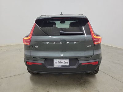 2026 Volvo XC40 B5 Plus
