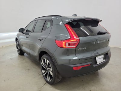 2026 Volvo XC40 B5 Plus