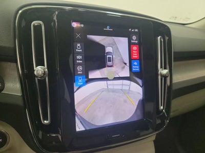 2026 Volvo XC40 B5 Plus