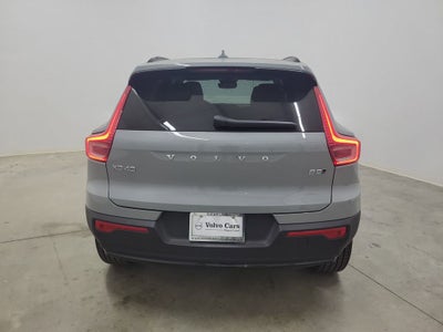 2026 Volvo XC40 B5 Plus