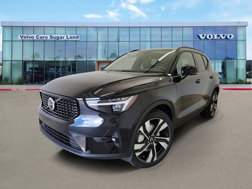 2026 Volvo XC40 B5 Plus