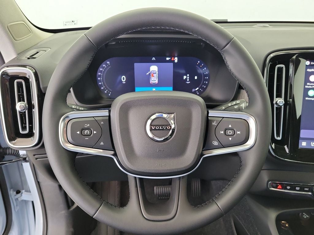 2026 Volvo XC40 B5 Plus