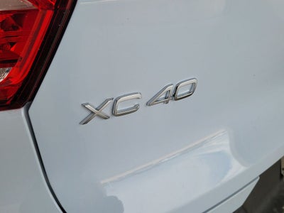 2026 Volvo XC40 B5 Plus