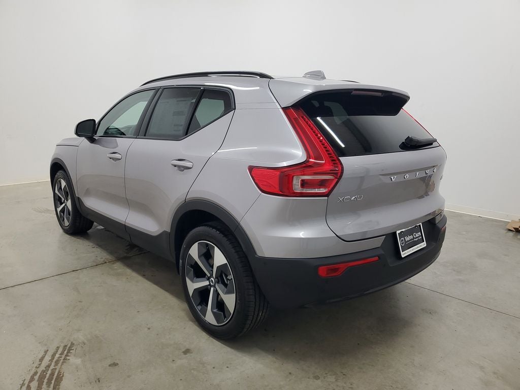 2026 Volvo XC40 B5 Plus