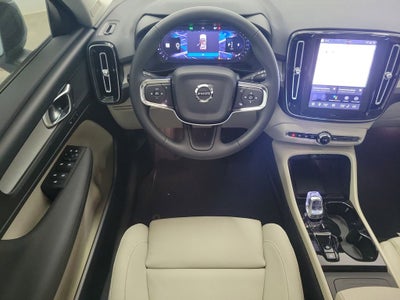 2026 Volvo XC40 B5 Plus