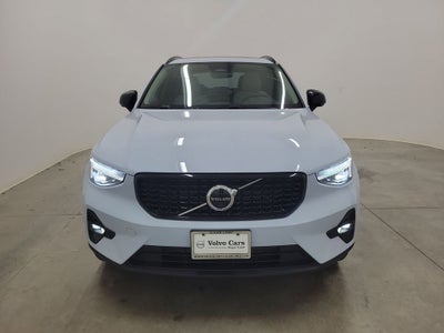 2026 Volvo XC40 B5 Plus