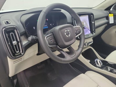 2026 Volvo XC40 B5 Plus