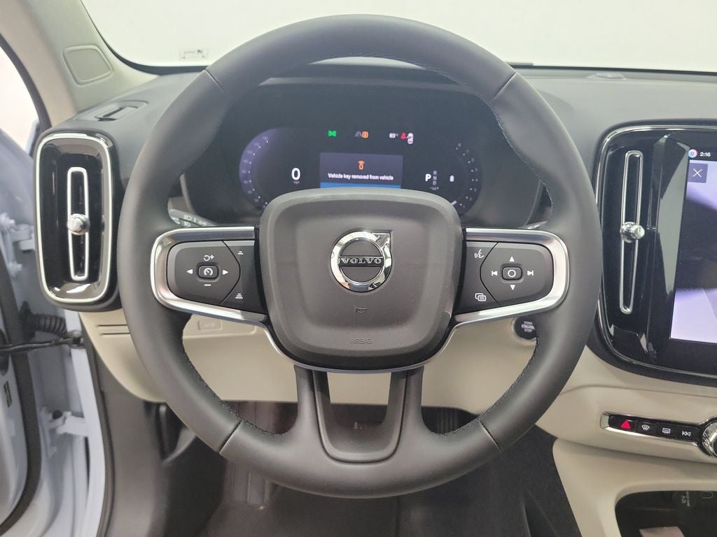 2026 Volvo XC40 B5 Plus