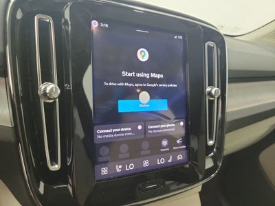2026 Volvo XC40 B5 Plus