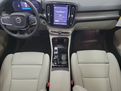 2026 Volvo XC40 B5 Plus