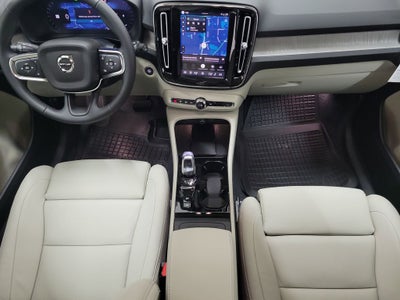 2026 Volvo XC40 B5 Plus