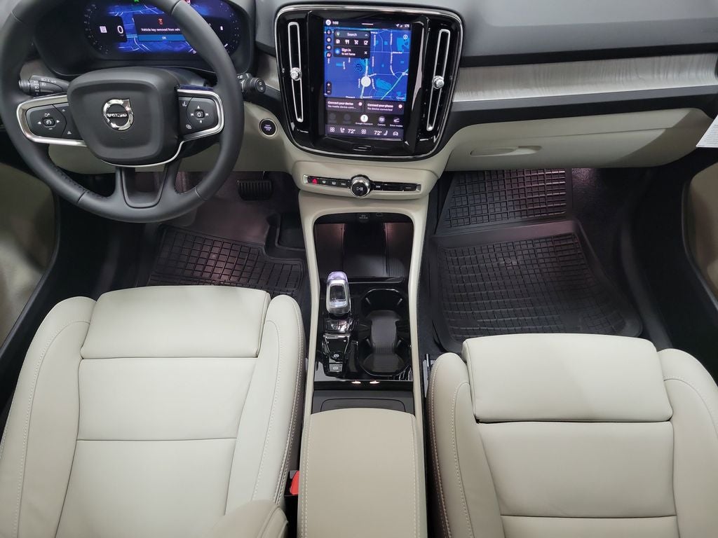 2026 Volvo XC40 B5 Plus