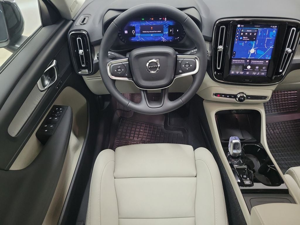 2026 Volvo XC40 B5 Plus