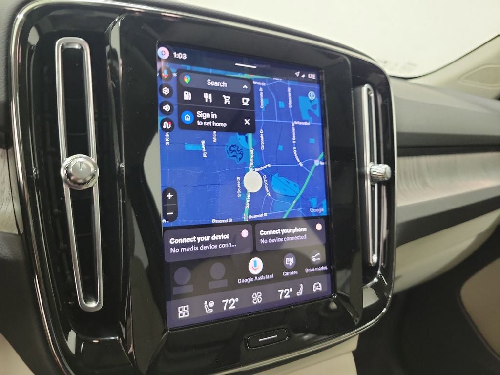 2026 Volvo XC40 B5 Plus