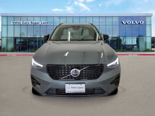 2026 Volvo XC40 B5 Plus
