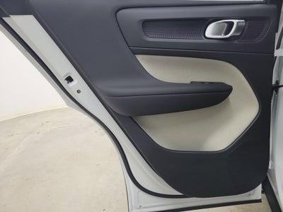 2026 Volvo XC40 B5 Plus