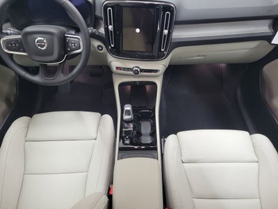 2026 Volvo XC40 B5 Plus
