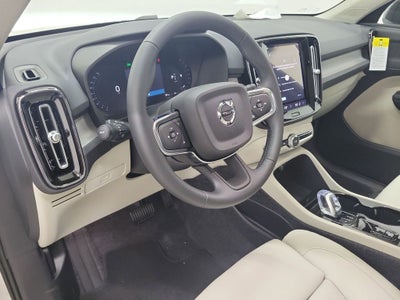 2026 Volvo XC40 B5 Plus