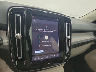 2026 Volvo XC40 B5 Plus