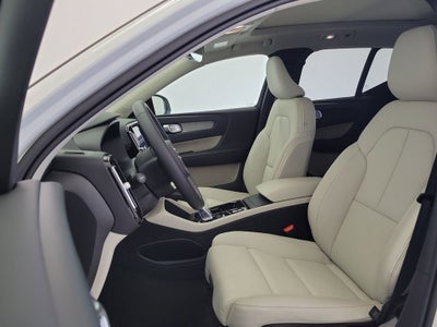 2026 Volvo XC40 B5 Plus
