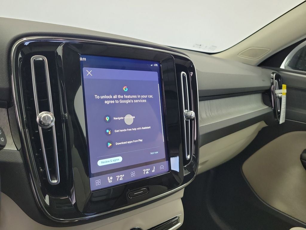 2026 Volvo XC40 B5 Plus
