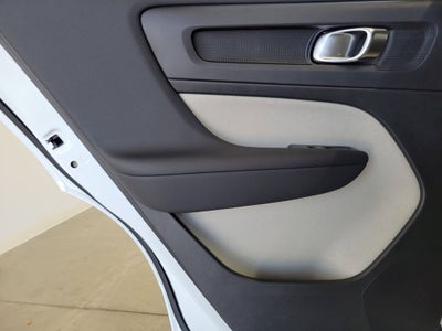 2026 Volvo XC40 PLUS AWD