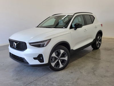 2026 Volvo XC40 PLUS AWD