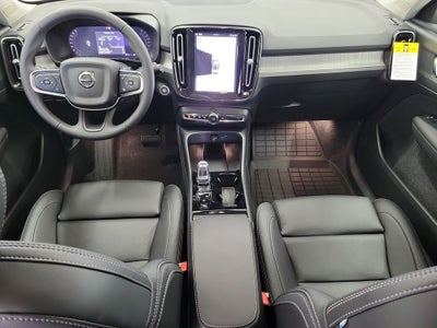 2026 Volvo XC40 B5 Plus
