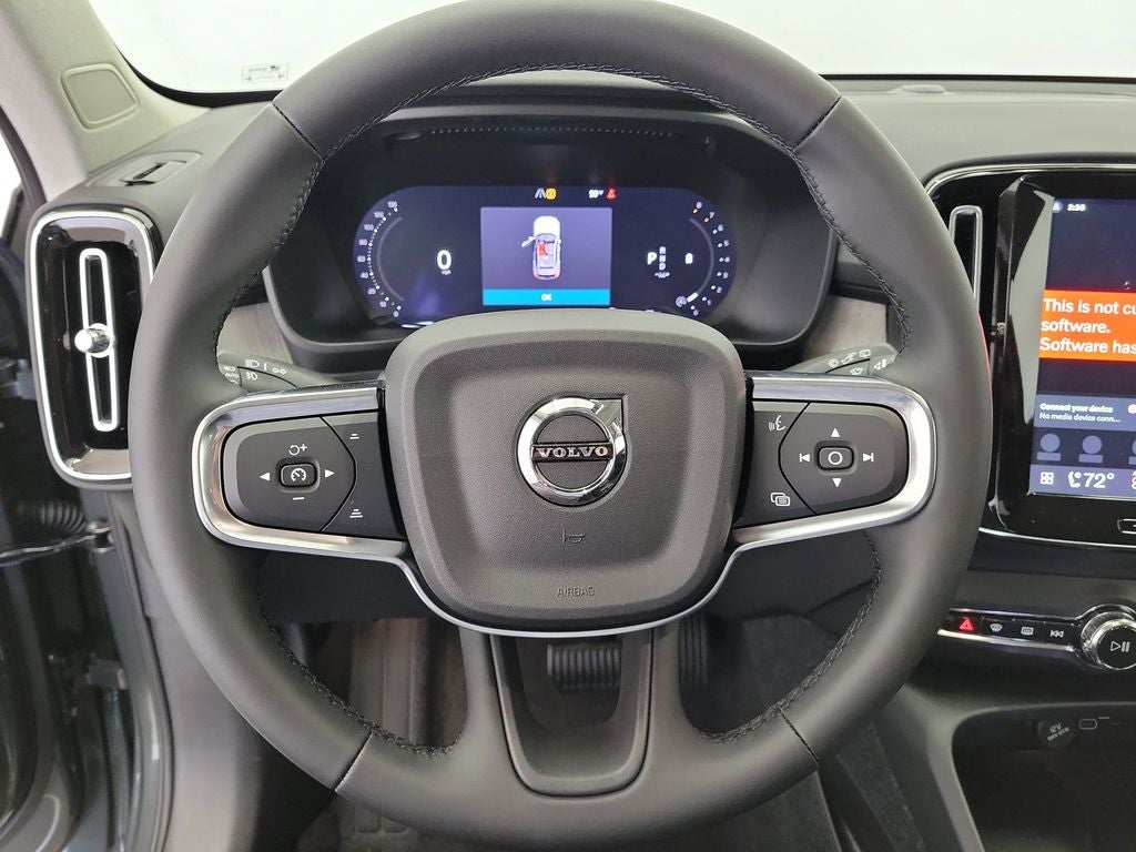 2026 Volvo XC40 B5 Plus