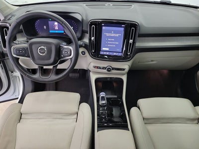 2025 Volvo XC40 B5 Plus Dark Theme