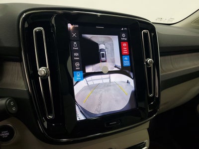 2026 Volvo XC40 B5 Plus