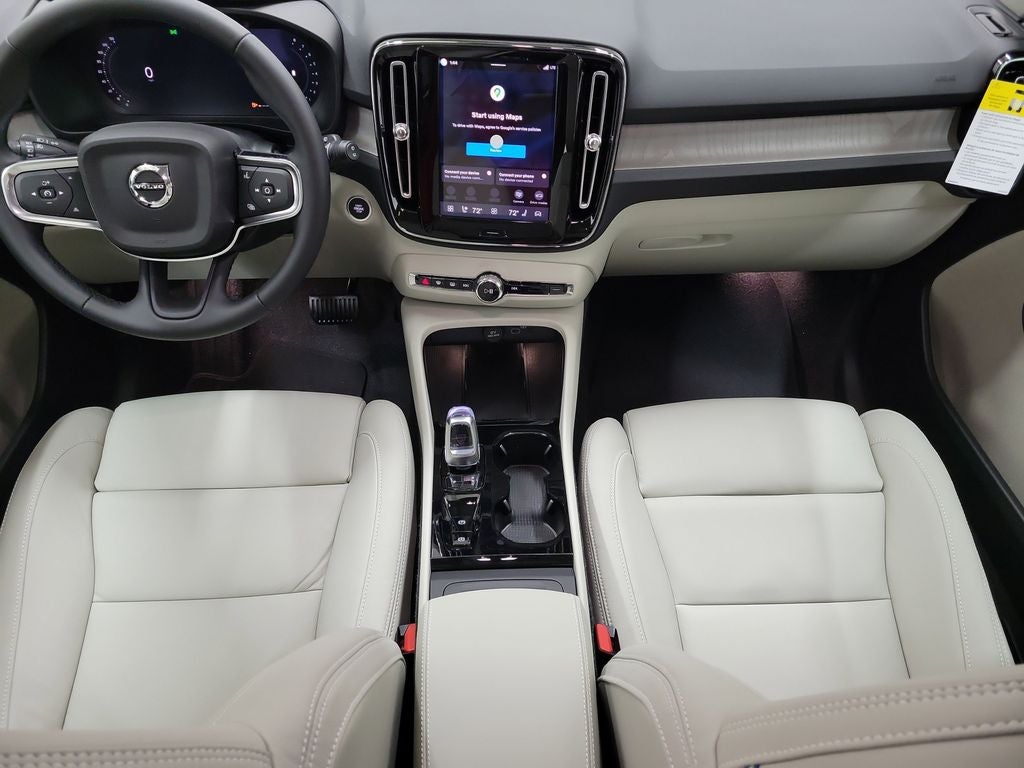 2026 Volvo XC40 B5 Plus