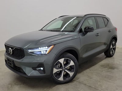 2026 Volvo XC40 B5 Plus