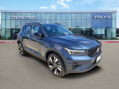 2026 Volvo XC40 B5 Plus