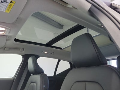 2026 Volvo XC40 B5 Plus