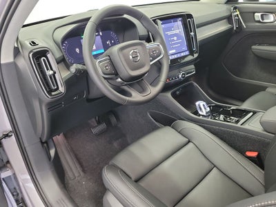 2026 Volvo XC40 B5 Plus