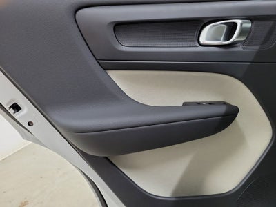 2026 Volvo XC40 B5 Plus