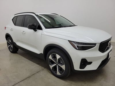 2026 Volvo XC40 B5 Plus