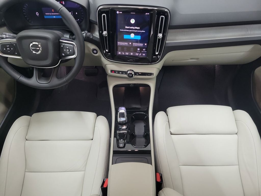 2026 Volvo XC40 B5 Plus