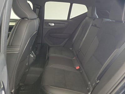2026 Volvo XC40 B5 Ultra Black Edition