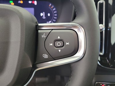 2026 Volvo XC40 B5 Ultra Black Edition