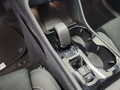 2026 Volvo XC40 B5 Ultra Black Edition