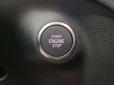 2026 Volvo XC40 B5 Ultra Black Edition